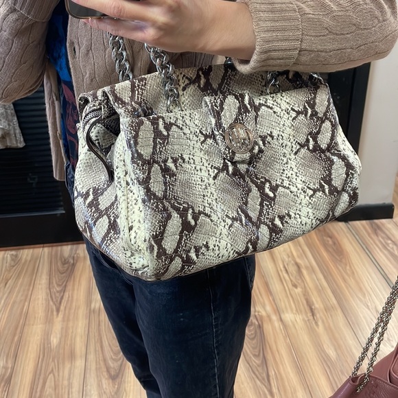 Henri Bendel Snakeskin Print Chain Strap Shoulder Bag - Picture 6 of 14